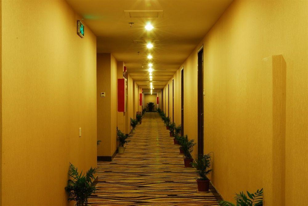 فندق Super 8 Xian Xidajie المظهر الخارجي الصورة